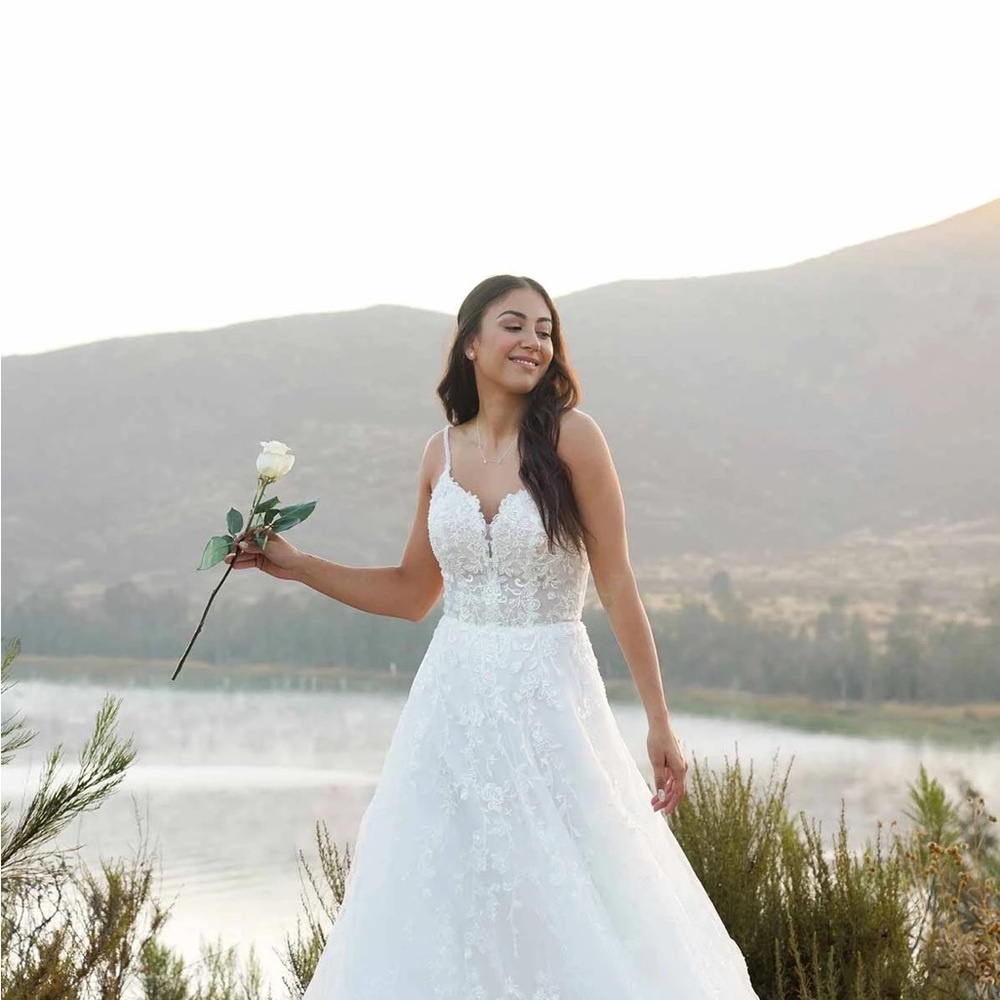 Stella York 7398 New Has Tag from Boutique Wedding Dress - Picture 2 of 13